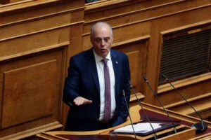 Κυριάκος Βελόπουλος: «Το θράσος του πρωθυπουργού ξεπερνάει τα όρια του κοινού περί δικαίου αισθήματος»