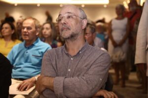Τέλος και ο Θανάσης Αυγερινός από το κόμμα Καρυστιανού; – Ανάρτηση με νόημα και σαφείς αιχμές από τον γνωστό δημοσιογράφο