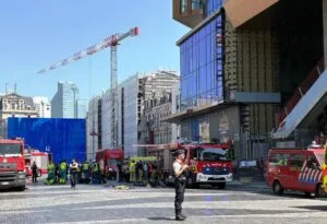 Φωτιά σε κτίριο υπό ανακαίνιση στις Βρυξέλλες, Αναφορές για νεκρούς και τραυματίες