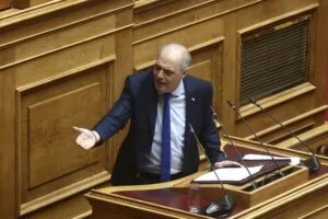 Κυριάκος Βελόπουλος: «Προσβλητικά φιλοδωρήματα Μητσοτάκη – Ο πρωθυπουργός θριαμβολογεί γιατί θα δίνει, λέει, 10 λεπτά ανά λίτρο καυσίμου στον Έλληνα πολίτη»