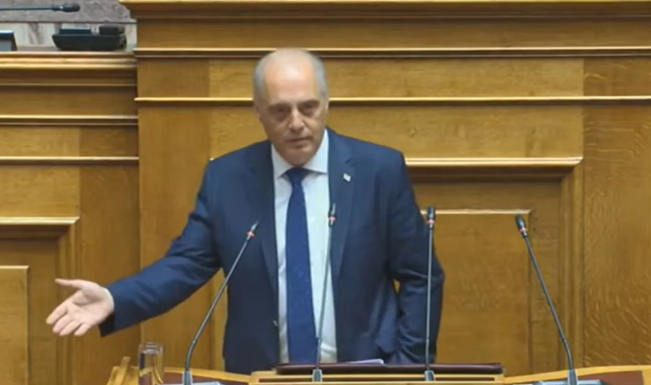 Κυριάκος Βελόπουλος: «Είστε βρώμικοι. Είστε βουτηγμένοι στην βρωμιά μέχρι το λαιμό»