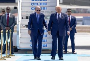 «Είναι κάτι που θα σκεφτούμε» είπε ο Ντόναλντ Τράμπ στον Ερντογάν για πιθανή επιστροφή της Τουρκίας στο πρόγραμμα των F-35