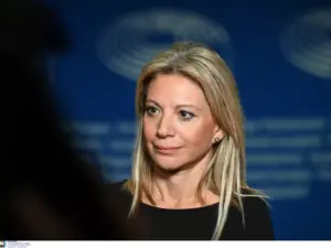 Βόμβες Φρονιμάκη κατά Καρυστιανού