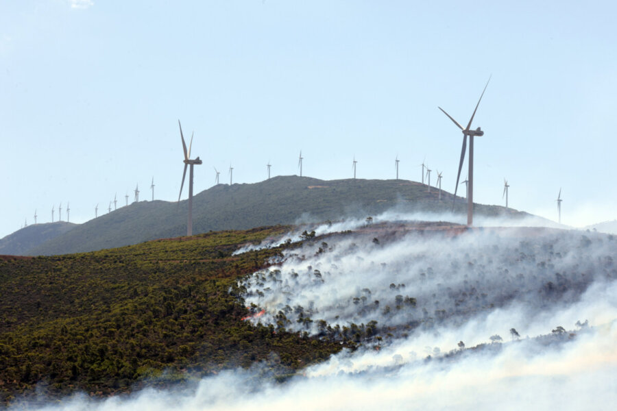 Πανελλαδική εισαγγελική έρευνα για τα αιολικά πάρκα από τη Διεύθυνση Αντιμετώπισης Εγκλημάτων Εμπρησμού μετά τη μεγάλη φωτιά στη Βοιωτία