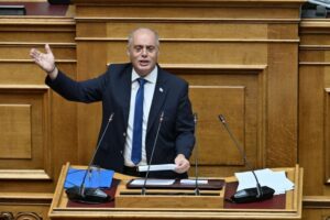 Κυριάκος Βελόπουλος: «Εσείς στα μεγάλα σαλόνια με τους ολιγάρχες, εμείς στα μεγάλα αλώνια του μόχθου για μια εθνική λαϊκή πατριωτική κοινωνική διακυβέρνηση»