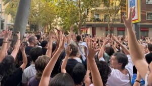 Ισπανία: Αναστολή των εξώσεων μέχρι το 2030 και αυτόματη ανανέωση των συμβολαίων ενοικίασης μετά τις μαζικές αντιδράσεις για την έξωση 87χρονης