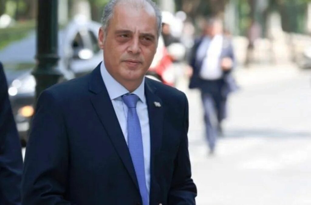 Κυριάκος Βελόπουλος: «Παγκόσμια «πρωτοτυπία», πρωθυπουργός να «επαίρεται» για την συμφωνία μειωμένης επήρειας εις βάρος της χώρας του»