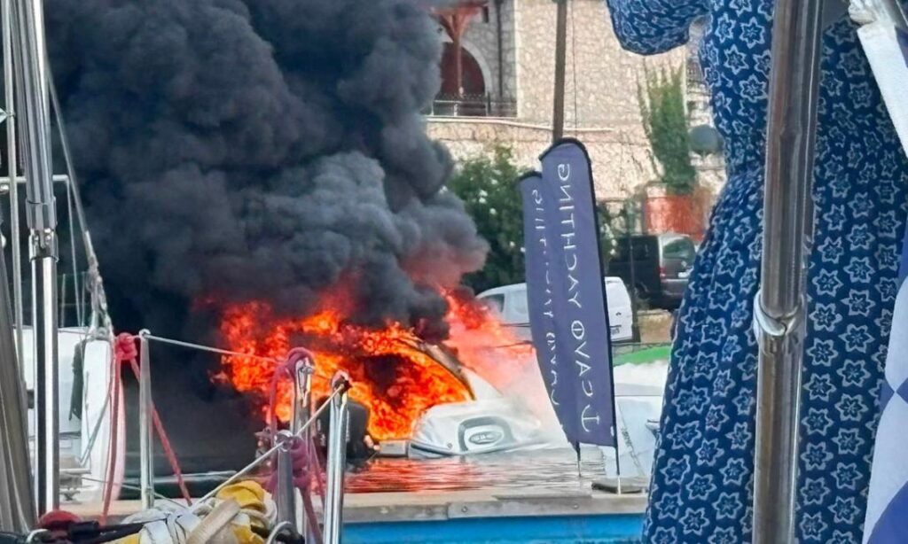 Λευκάδα: Εκρηξη και φωτιά σε σκάφος – Ενας τραυματίας