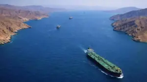 Το Ιράν δεν θα ξανανοίξει τα Στενά του Ορμούζ έως ότου ικανοποιηθούν οι όροι του