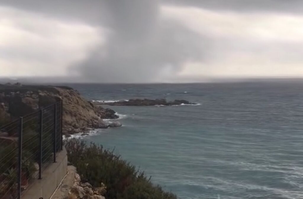 Σε κατάσταση έκτακτης ανάγκης το νησί της Ρόδου