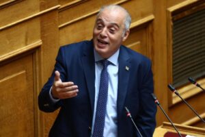 Κυριάκος Βελόπουλος σε Άδωνη Γεωργιάδη: «Είστε ο εθνικός ψεύτης της χώρας»