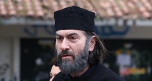 Ο πατέρας Αντώνιος αποκλειστικά στον Focus FM 103.6: «Μας καταδίκασαν χωρίς να μας δικάσουν… Που πήγαν 15 εκατομμύρια ευρώ που είχε το ταμείο»; 