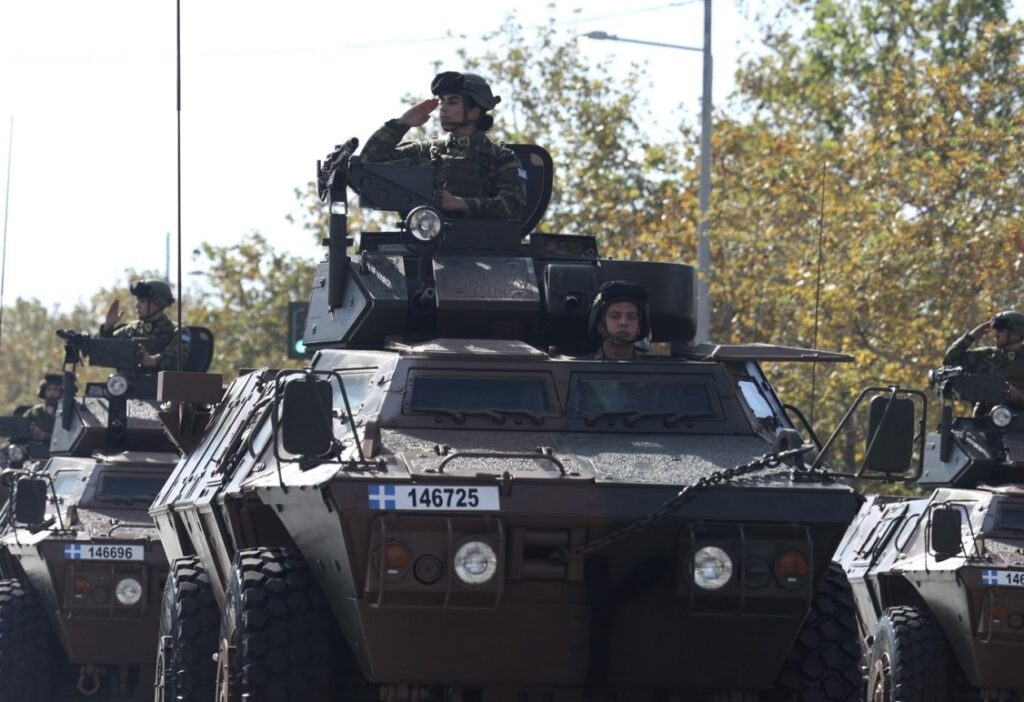 Ξεκίνησε η μεγάλη στρατιωτική παρέλαση στη Θεσσαλονίκη