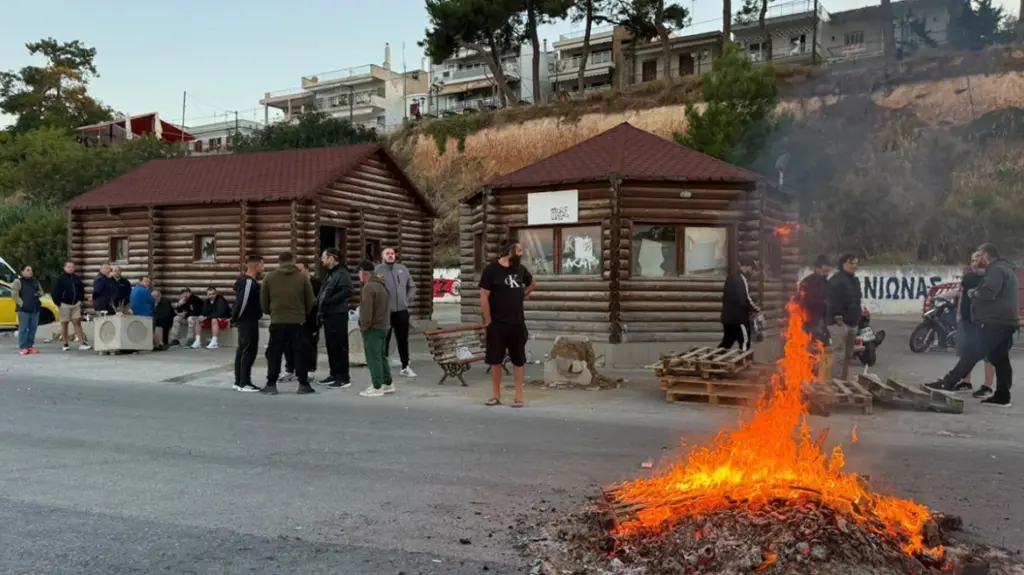 Συνεχίζουν και κλιμακώνουν τις κινητοποιήσεις τους οι αλιείς
