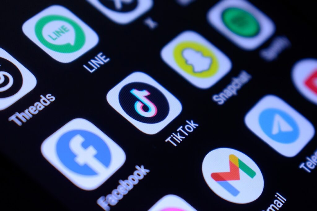 Αυστραλία: Ομαδική αγωγή κατά Facebook και TikTok